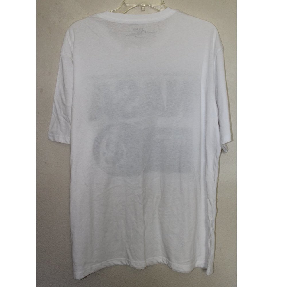 Buzzaldrin Men's NASA White T-Shirt, XL - Picture 2 of 3